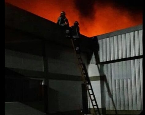 La mala fortuna de Cresta Roja: ahora un incendio complica la producción