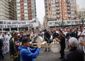 Una marcha inexplicable contra una informalidad de solo 2,6%