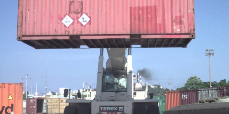 Mezcla de negligencia e impunidad, sigue intacto el curro de exportar “mezclas”