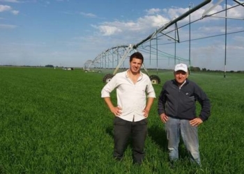 Una experiencia cooperativa: los seis vecinos de La Vertiente y su equipo de riego