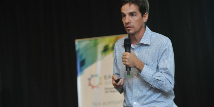 Gervasio Piñeiro: “Los cultivos de servicio no deben ser usados como un parche”