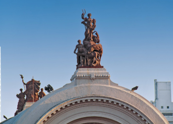 En el escándalo del “bono Etchevehere” solo falta que hable la entidad que puso el dinero