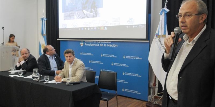 Jorge Giraudo: “OCLA pronostica una caída en la producción de leche en torno al 1% interanual”