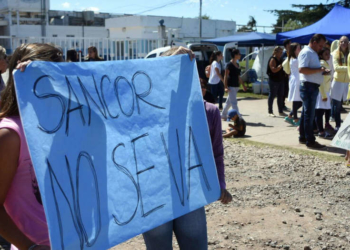 Fonterra está muy cerca de SanCor, pero pide tomar la láctea con la mitad del personal