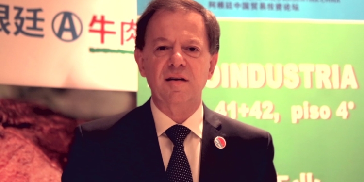 Carlos Riusech: “Para 2018 esperamos exportar 400 mil toneladas de carne”