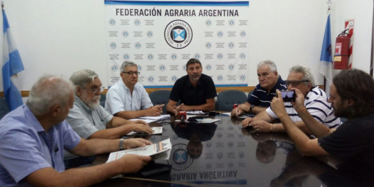 La Federación Agraria comenzó a gruñirle sin disimulo al gobierno de Macri