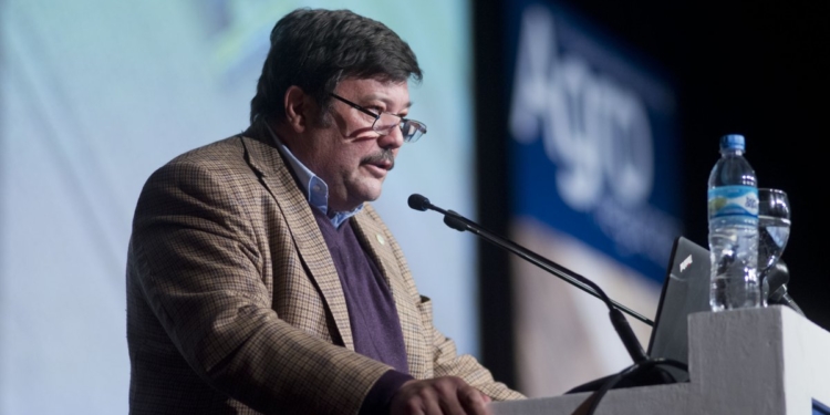 Dardo Chiesa: “Si sacan los impuestos a los seguros, baja casi 30% el costo al productor”