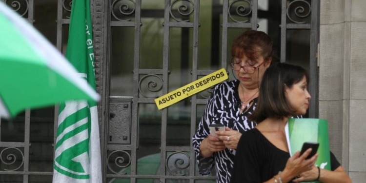 Etchevehere justificó los despidos y los gremios esperan otros 380 telegramas en Senasa