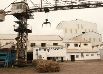 Crónicas Robadas: “Se extingue la cuenca cañera santafesina”