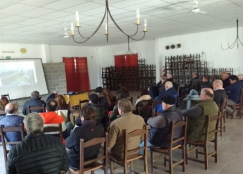 Los tamberos dicen que no llegan a fin de año, pero no putean a nadie