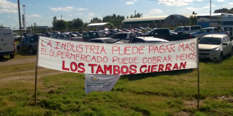 Los tambos reclaman una “urgente recomposición” del precio de la leche