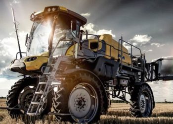 John Deere salió de compras y quedó comPLAcido