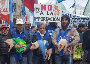 Una protesta de pequeños productores y las dos caras de Federación Agraria