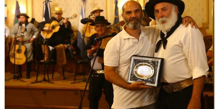 Investigación: El director de Equinos esquiva la crisis del turf mientras hace “gauchadas” para sus amigos