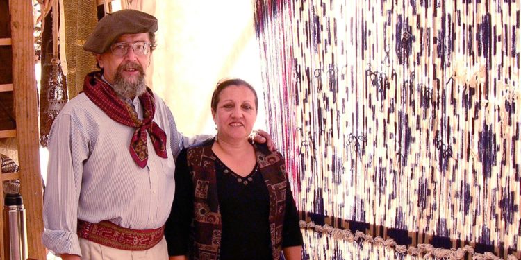 Sabores y saberes: Un amor en el sur, entre el puchero y el telar mapuche