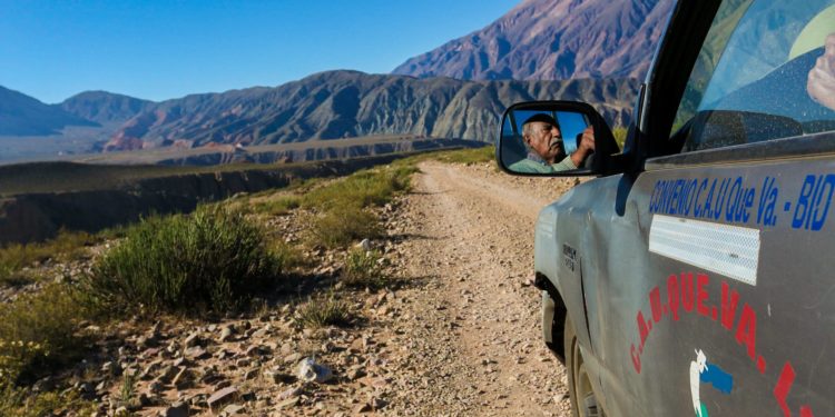 Para hacer frente al contrabando, Cauqueva transforma papas y maíces andinos en puré y fideos