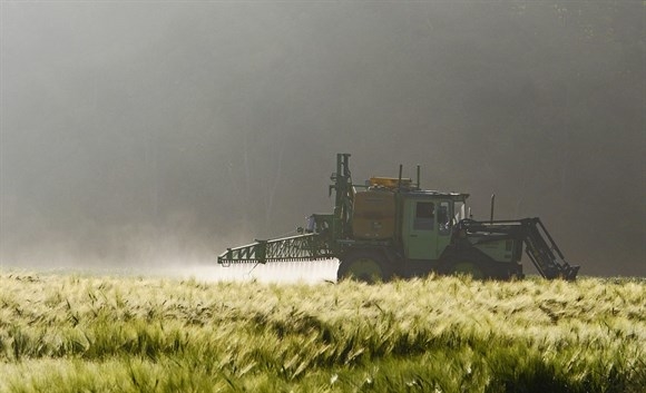 Una jueza decidió prohibir el glifosato y otros agroquímicos en todo Brasil
