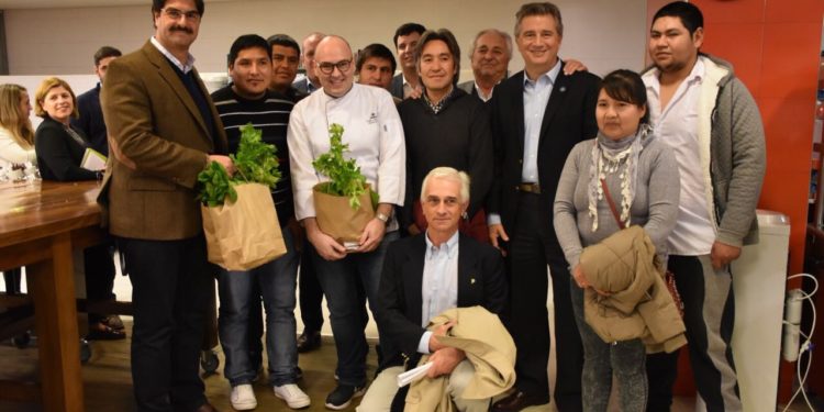 El día que una cooperativa de productores bolivianos llegó a vender su verdura en el hotel Hilton