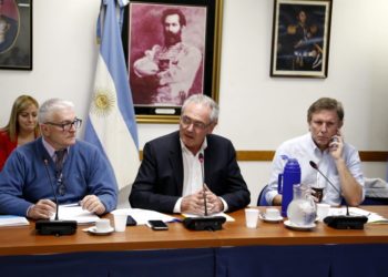 Otras voces intentan hacerse oir en medio del debate por la Ley de Semillas
