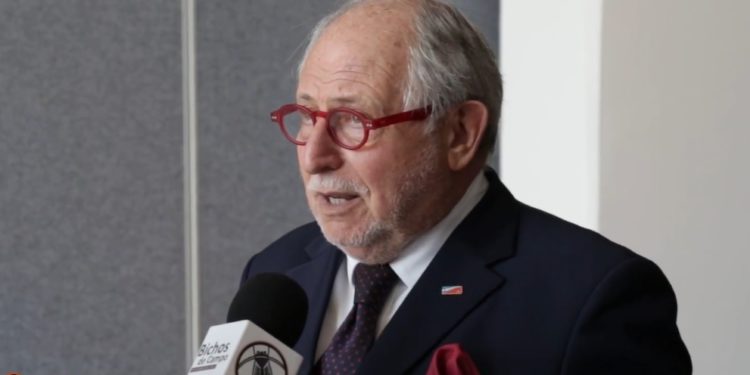 Diego Guelar: “Estamos vendiendo muy poco y mal a China”