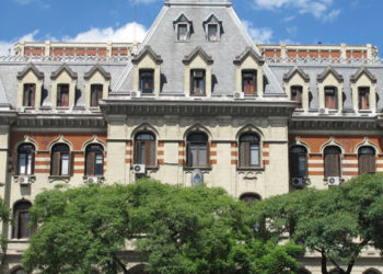 En medio de una fuerte reducción del Gabinete, Agroindustria fue degradada a secretaría