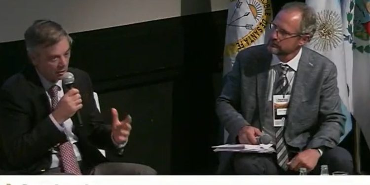 Santiago del Solar: “No podemos ser el supermercado del mundo con impuestos a los que exportan”