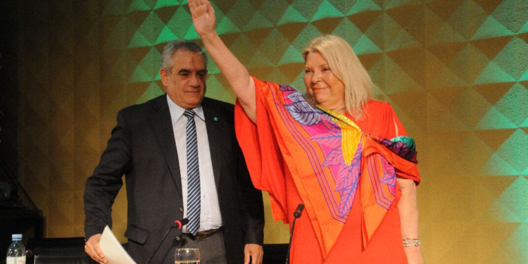 En Coninagro habló Carrió, mientras Macri perdía una buena chance de reconciliar con los productores