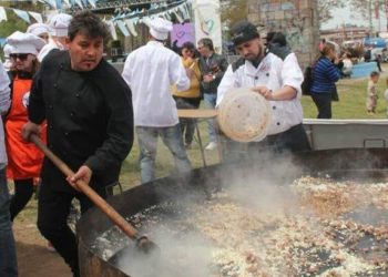 Sabores y saberes: En Moreno se cocina un guiso carrero para 4 mil personas