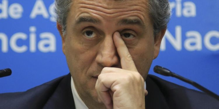 Agroindustria comenzó la revisión del aluvión de DJVE y ya anuló negocios por 1 millón de toneladas