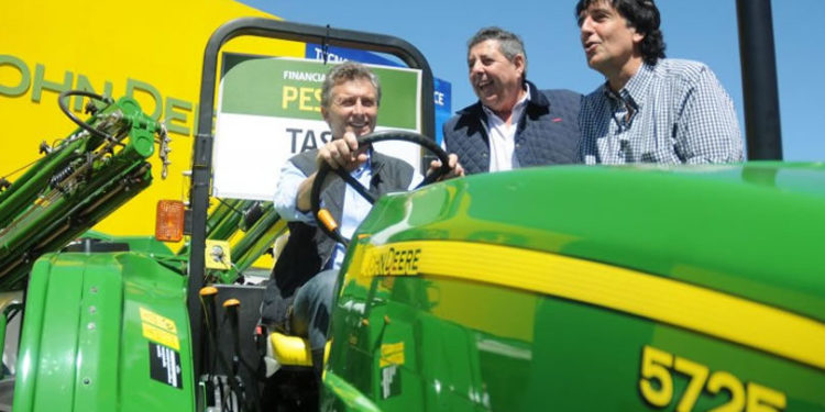 Nuevo volantazo del gobierno: solo las retenciones a la soja podrían subir a 33%