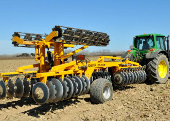 Por la caída de ventas, las fábricas de maquinaria agrícola ya hablan de suspender y despedir gente