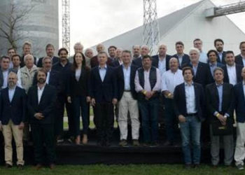 De palomas y pochoclos: Los reclamos de la cadena agrícola a Macri