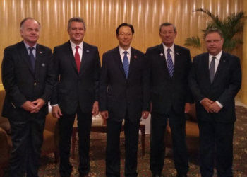 Otro viaje a China, para pedir por las variedades de soja transgénica que necesita el Mercosur