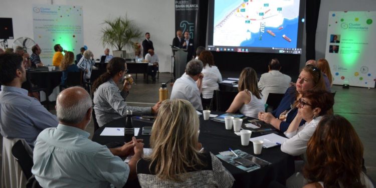 Mil hectáreas y un sueño: Buscan crear un cluster alimentario en Bahía Blanca