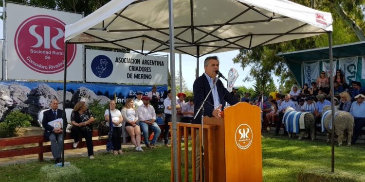 “La barrera no se toca”, dijo Etchevehere. Y en la Patagonia lo aplaudieron