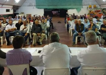 Ningún cuento del tío: Los chacareros levantan su voz contra el “modelo de timba financiera”