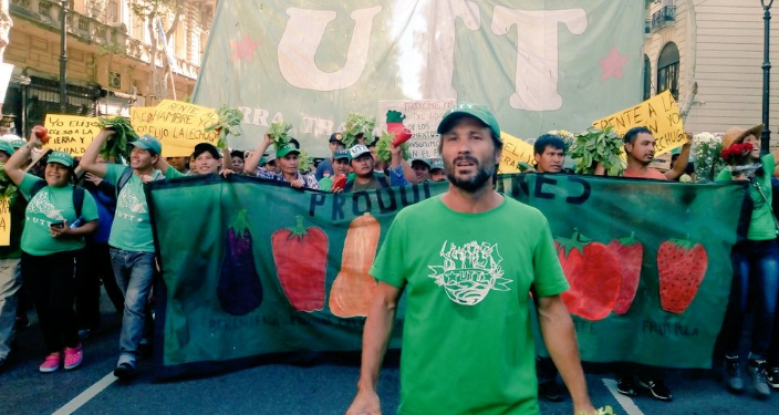 Otro verdurazo y van…: ¿Qué reclaman los quinteros que protestaron en Plaza de Mayo?