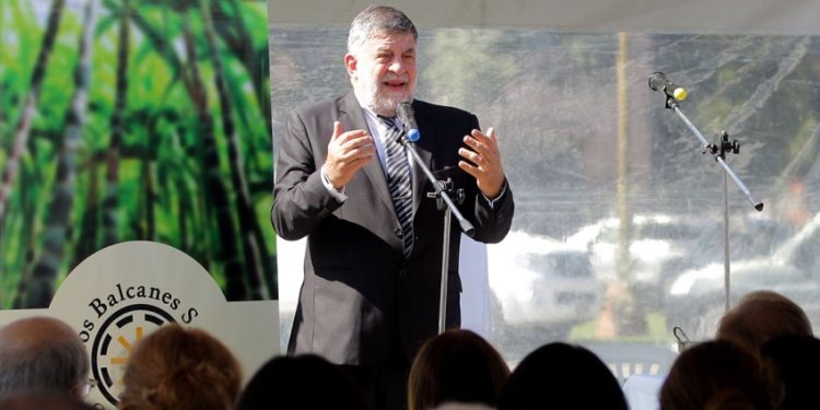 Jorge Rocchia Ferro: “De los quince ingenios que tiene Tucumán, cinco enfrentan un destino incierto”