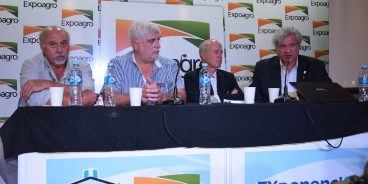 Las cuatro cadenas piden una agenda para adelante, con Ley de Semillas y menor presión impositiva