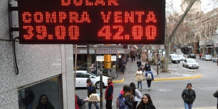 ¿A qué tipo de cambio hay que liquidar las ventas de granos? Un dilema que no termina de cerrarse