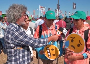 Los emoji del agro: Los pibes de Monte Buey están temerosos y con los dientes apretados 😬y 😓