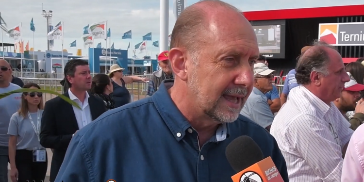 Los emoji del agro: Omar Perotti está 😥 porque se prioriza lo financiero a lo productivo