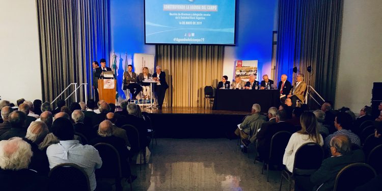 Pensando en un candidato a su medida, la Sociedad Rural armó una agenda de temas pendientes