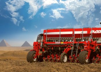 ¿Siembra directa en el desierto? Se exportó por primera vez a Egipto una sembradora argentina
