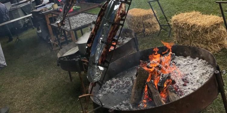 Con la idea de sobrevivir por mucho tiempo, debutó la primera ArgenCarne