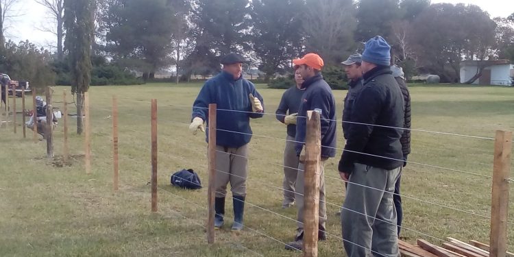 Fundaron una escuela de alambradores, para reavivar un oficio que se fue perdiendo