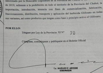 Clap, clap, clap: Chubut es “progre” y prohíbe el glifosato, un herbicida que allá no se usa