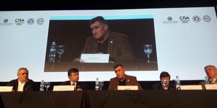 Coqueteando con Alberto: Los dilemas de la Mesa de Enlace para enfrentar una reunión inevitable