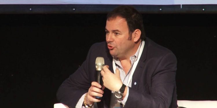 Matías Nardello: “Queremos lograr un único dispositivo de identificación electrónica para todo el ganado”