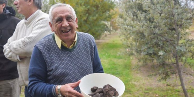 Humberto Castro: “Voy a quedar en la historia por ser el primero que pudo cosechar trufas en el sur argentino”